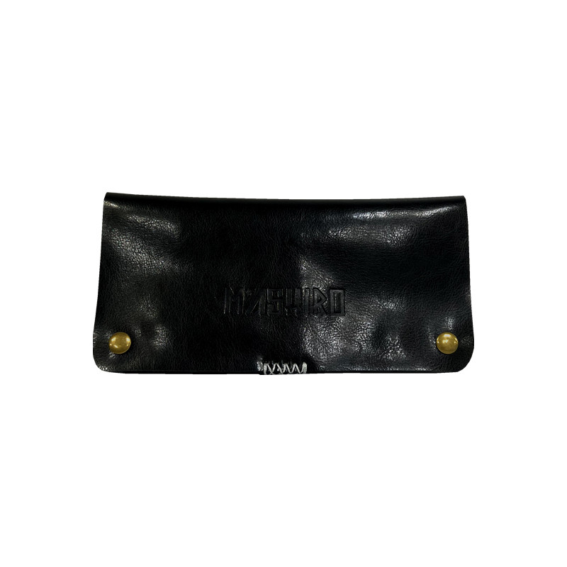 Trousse en Cuir Véritable Pour 2 Paires de Ciseaux - Petit Modèle (de 4,5" à 7") Trousse en Cuir Véritable Pour 2 Paires de Ciseaux - Petit Modèle (de 4,5" à 7")