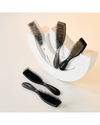 Brosse Essential Style Blend Poils Moyens Noirs Olivia Garden