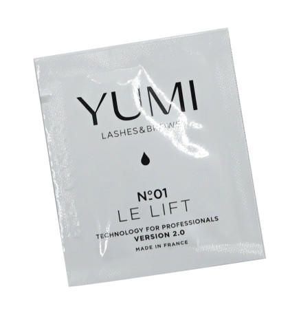 Yumi Lashes et Brows Le Soin Lot de 20