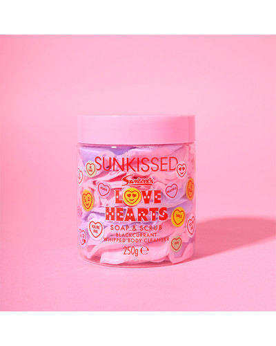 Savon & Gommage Fouetté X Love Hearts Parfum Cassis Sunkissed